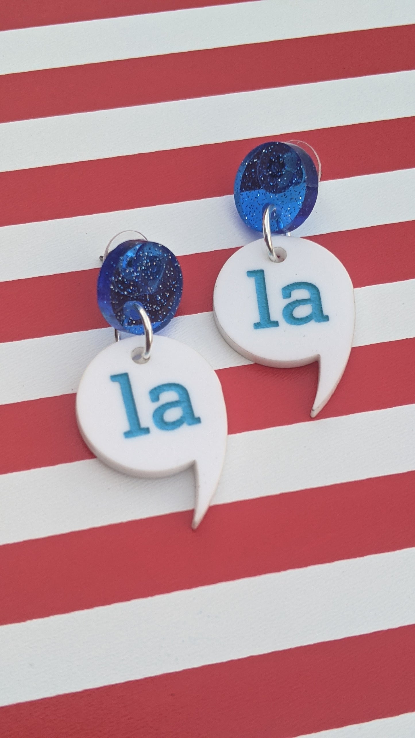 Comma-la Earrings